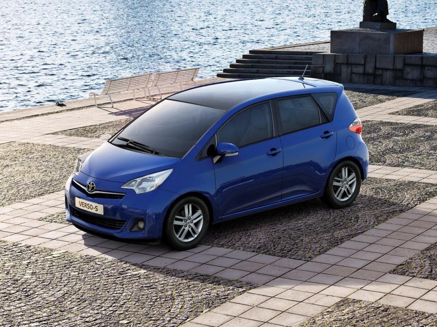  Toyota Verso-S 2010 года  (фото 19 из 109)